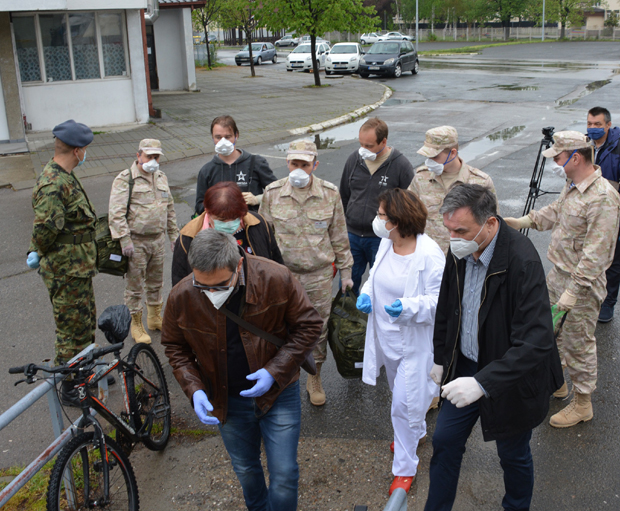 Руси помажу Крушевцу - трећи пут: Експерти обишли амбуланту и КОВИД болницу (ФОТО)